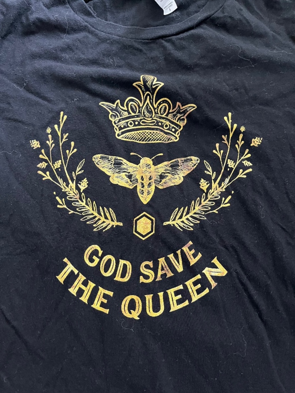 Bee Shirt ! God Save the Queen! Size Small! Adorable!